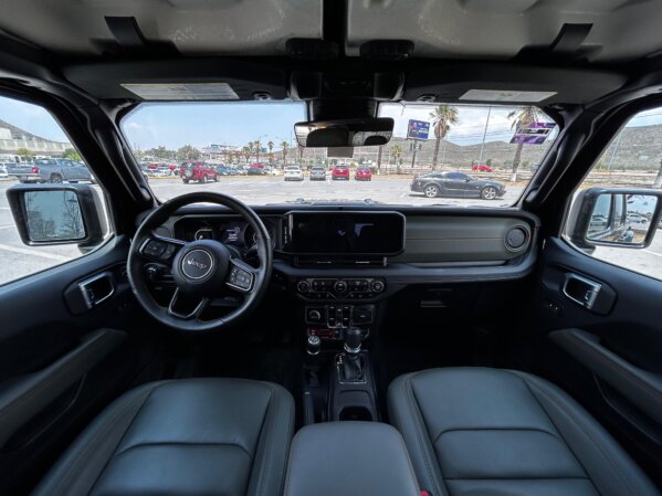 Jeep Gladiator JT 3.6 mojave 4x4 piel, 2024